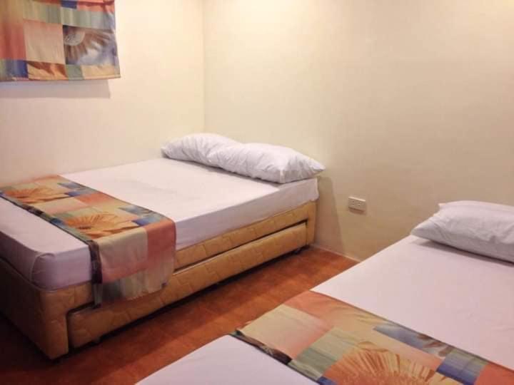 Miami Heat Beach Resort Morong  Eksteriør billede